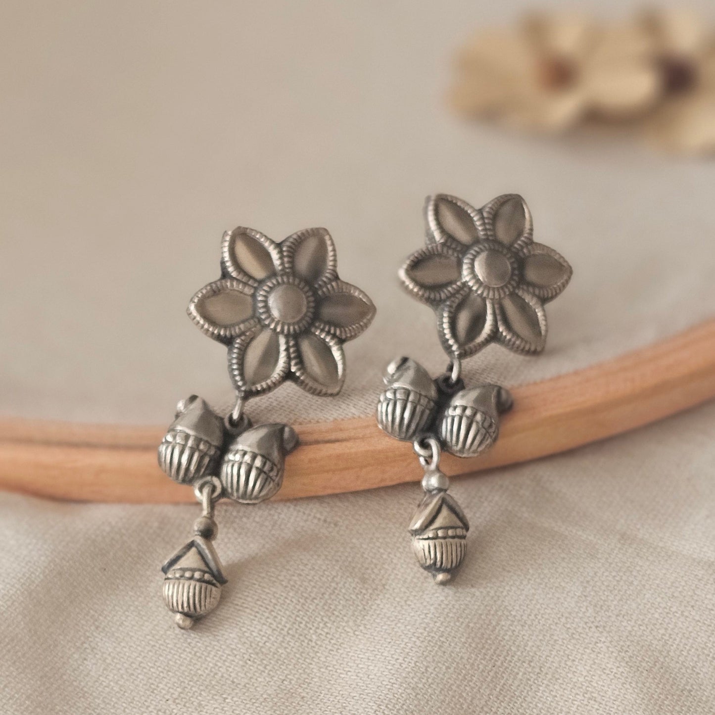 Flower Motif Dangler