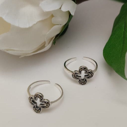 Swiss Marcasite Toe Ring-Clover- pair