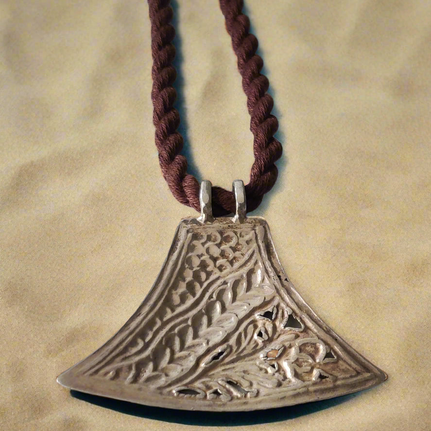 Chitai Heart and Flower Pendant