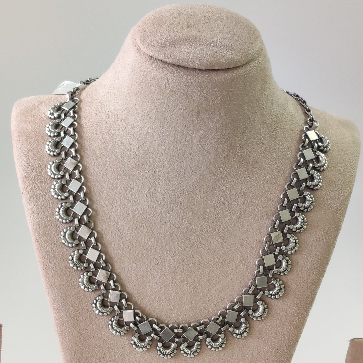 Ruhani Chocker Necklace