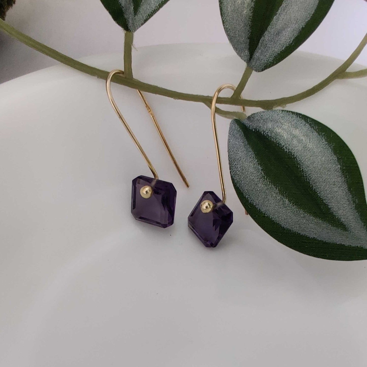 Gold plated 18kt Amethyst Dangler