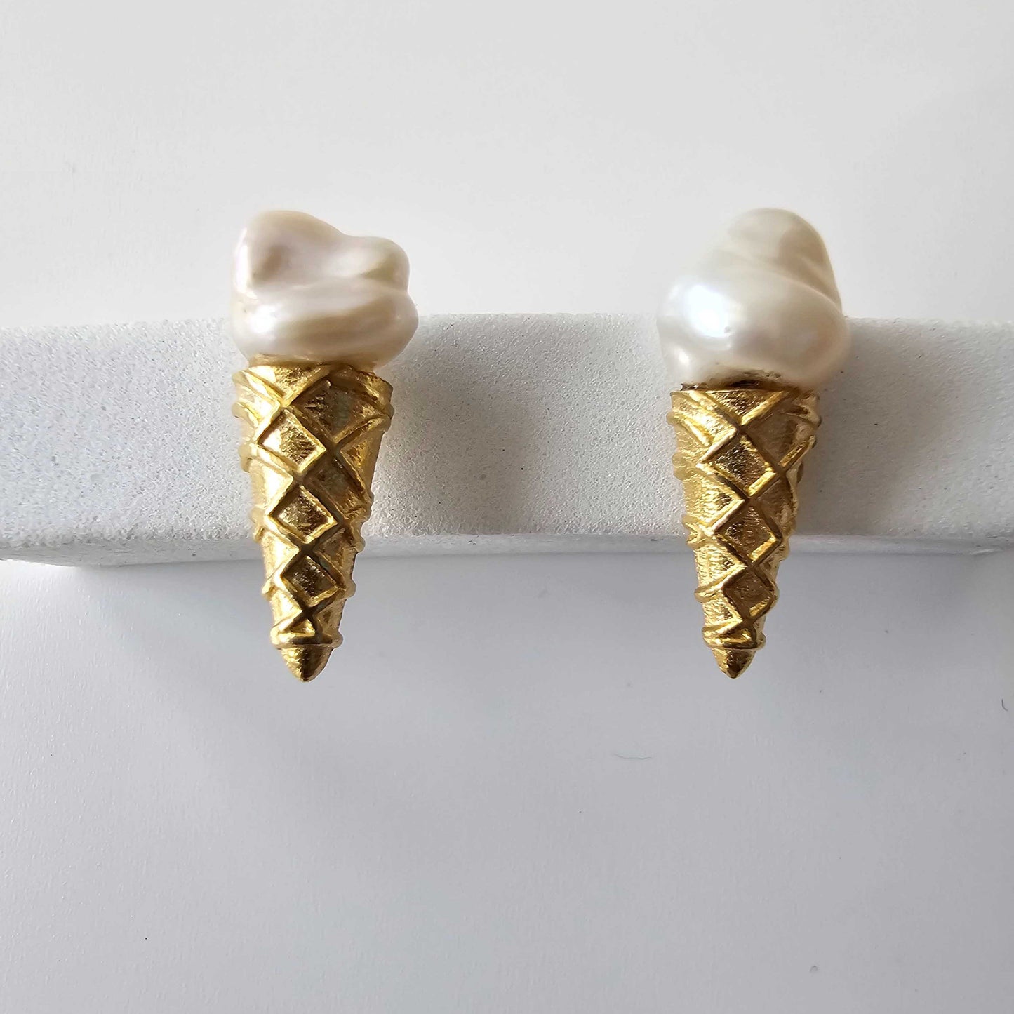 18kt Gold plated Ice Cream Cone Pearl Stud