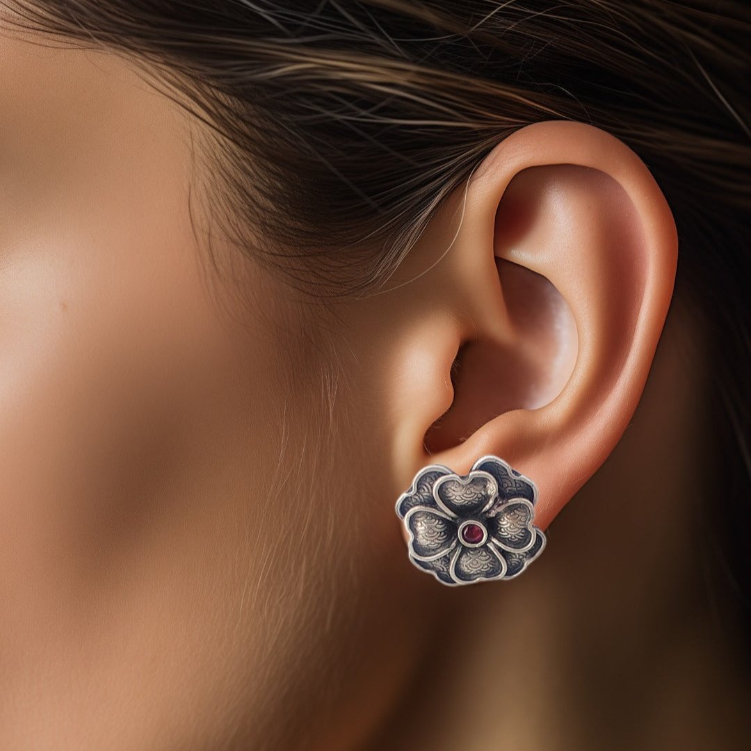 Silver 8petal Heart Small