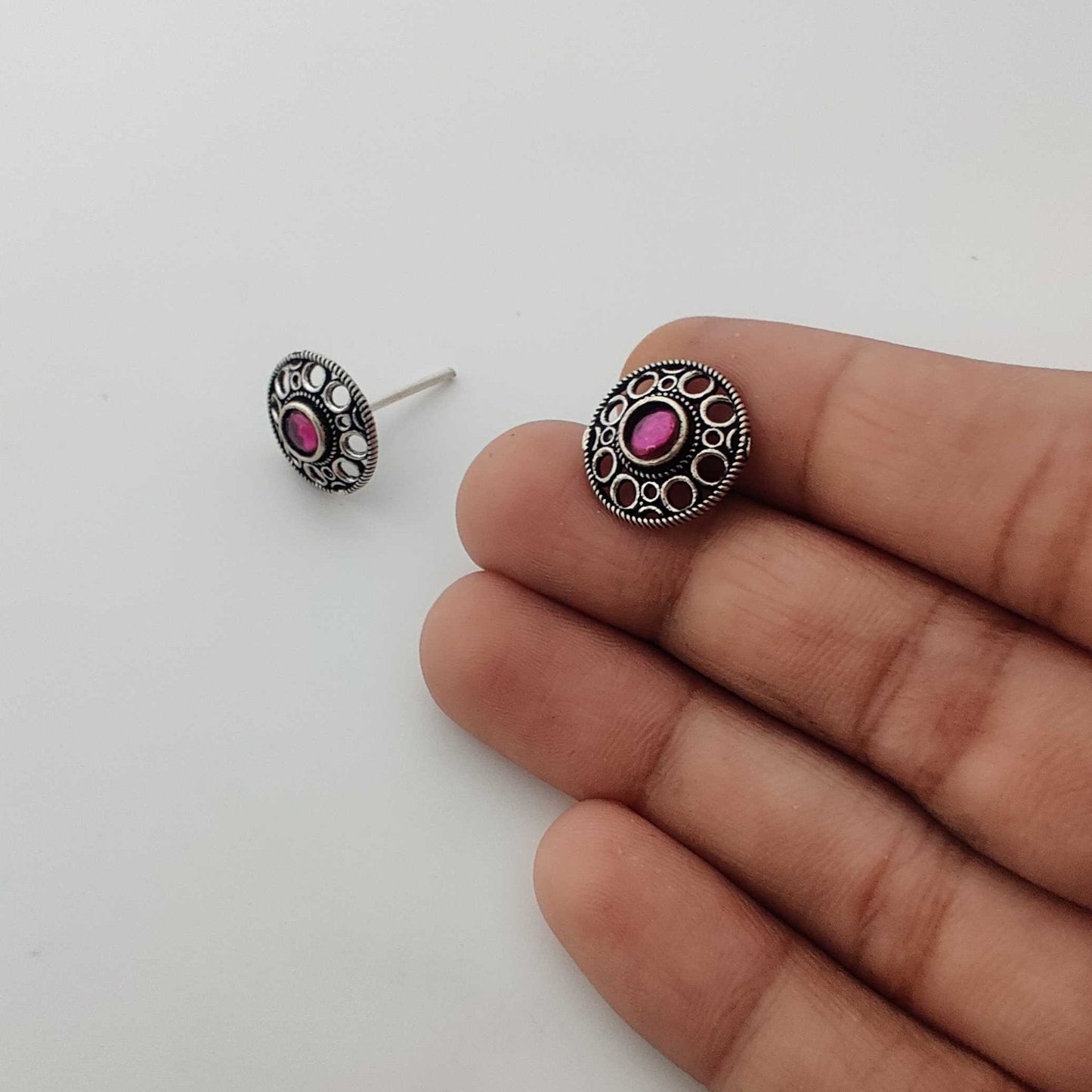 Silver Ruby-InCircle Stud