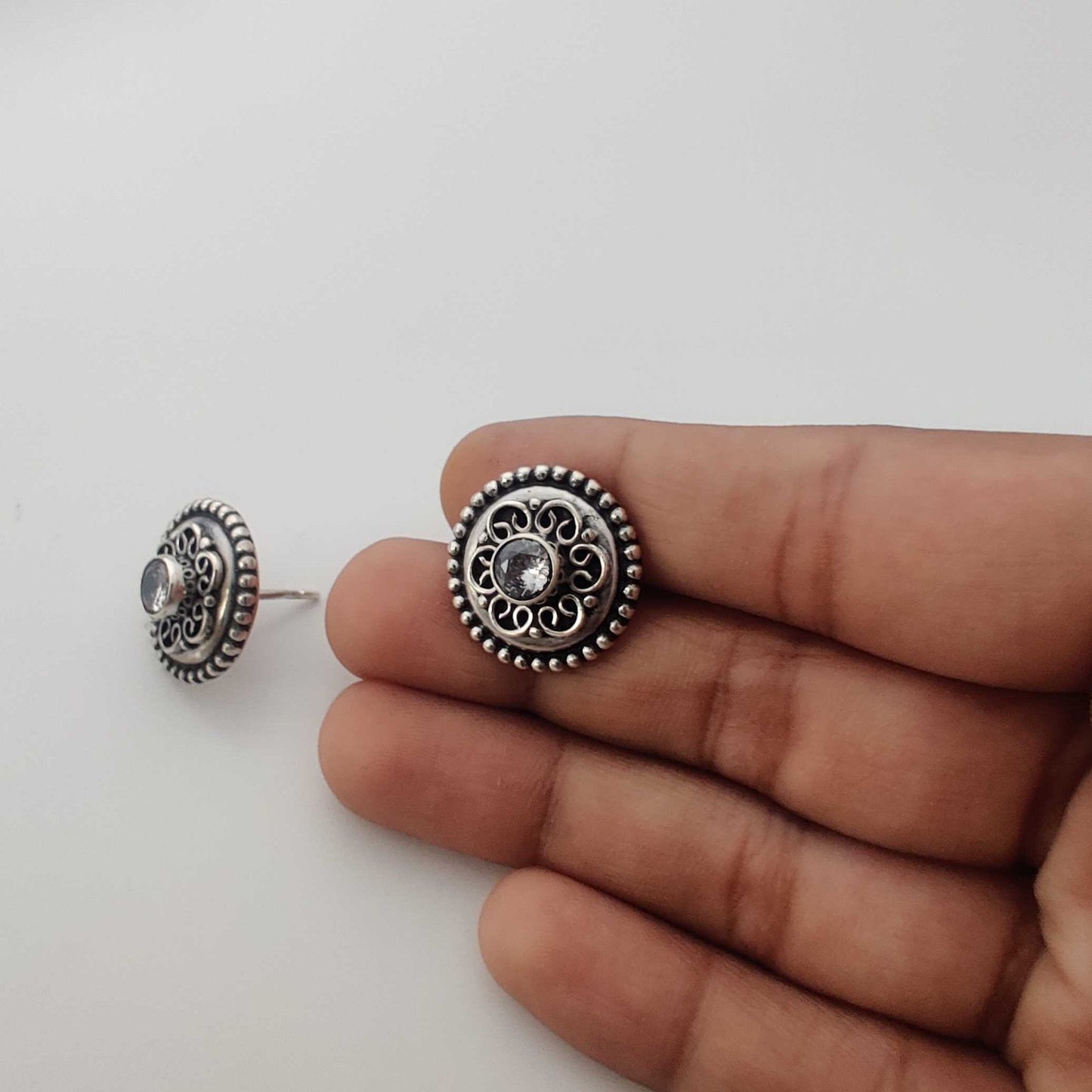 Silver Cutstone-InCircle Stud