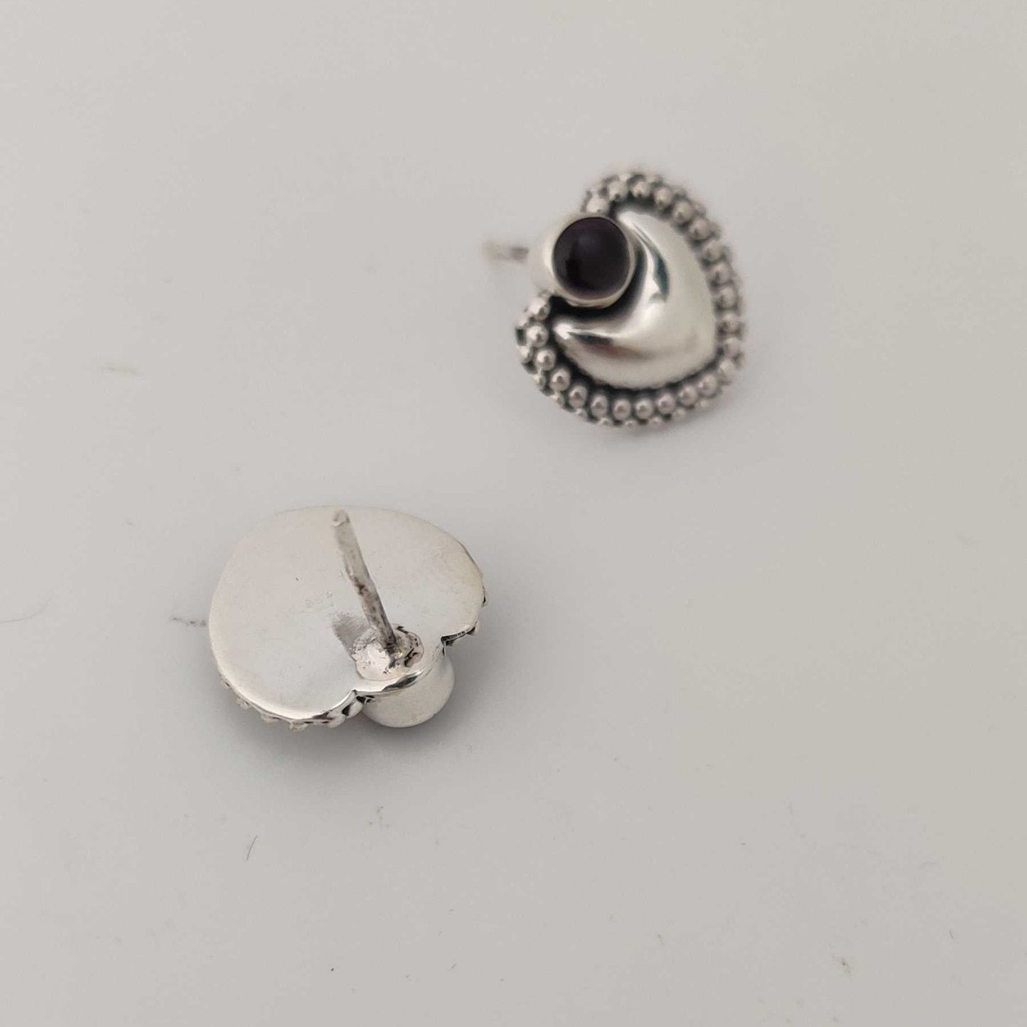 Silver HeartStud Dark Ruby