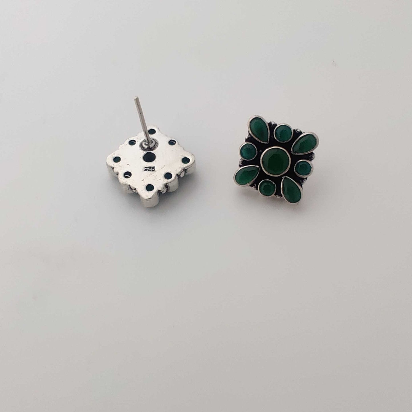 Silver SquareStud-FloralDesign-Emerald