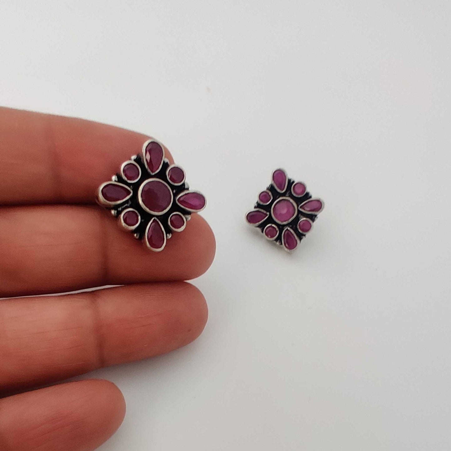 Silver SquareStud-FloralDesign-Ruby