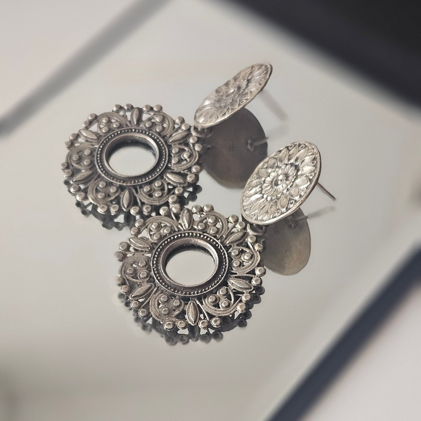 Noor Mirror Jhumka