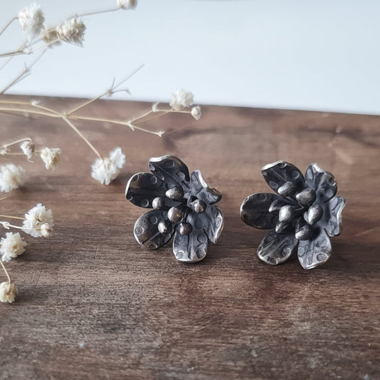 Korean- Open Flower stud