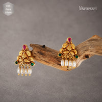 Nia White Pearl Leaf Stud