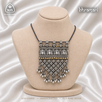 Nia 4 Peacock Dual Tone Pendant