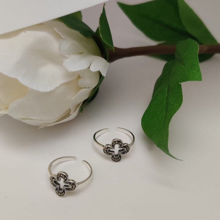 Swiss Marcasite Toe Ring-Clover- pair