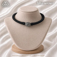 Nia Filigree Leaf Ball Chocker- Black