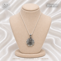 Nia Sea Shell Pendant