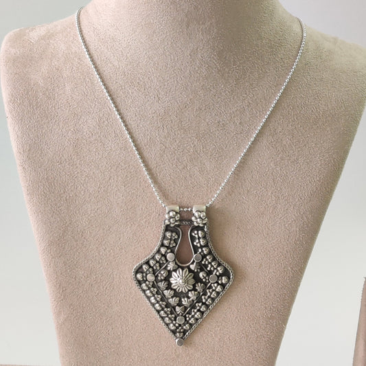 Sweetheart Pendant