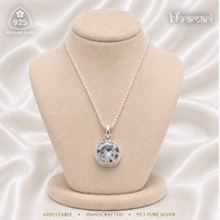 Nia AD Solitaire Pendant Small