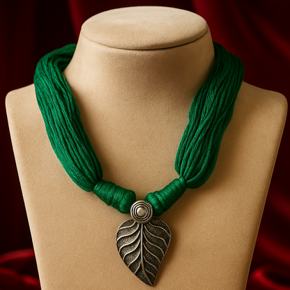 The Leaf Pendant