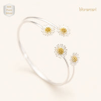 Daisy Muse Open Bracelet