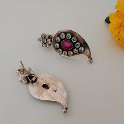 Silver Cutstone Ruby White Earring
