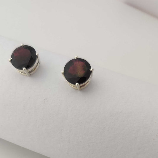 Silver Garnet Gleam Studs