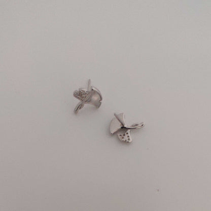 Silver mother-of-pearl DoublePetal Stud