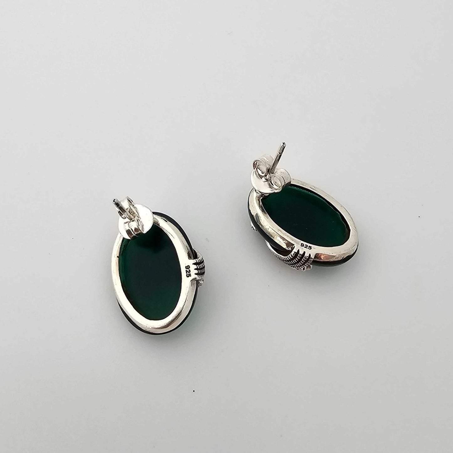 Silver SwissMarka Green Oval Stud