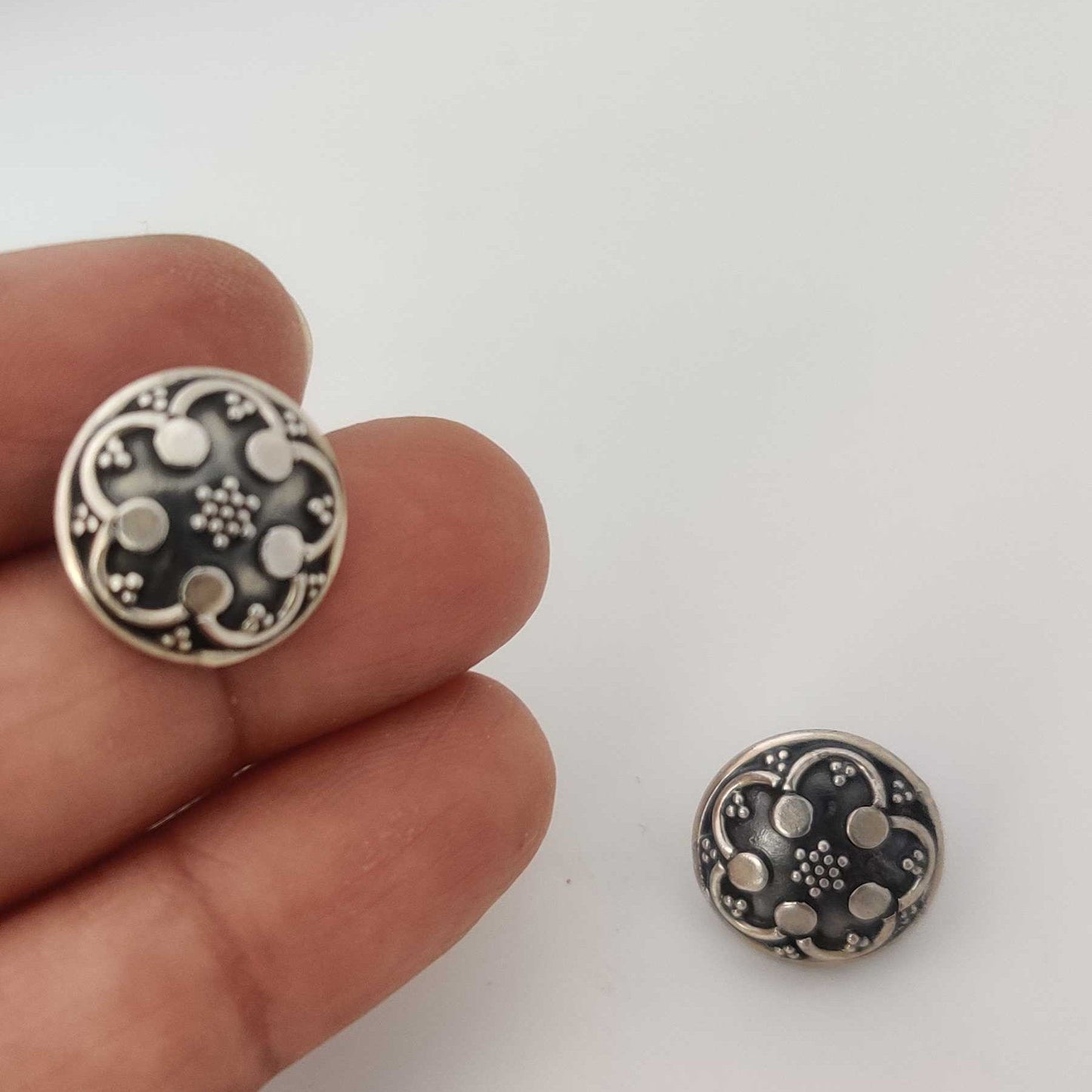 Silver 5 Dot Oxidised Stud
