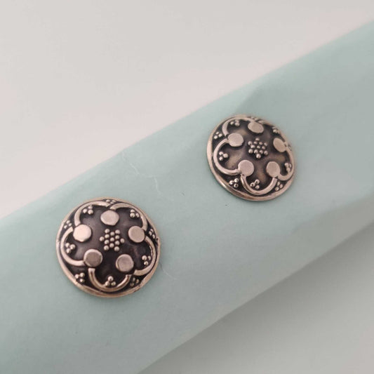 Silver 5 Dot Oxidised Stud