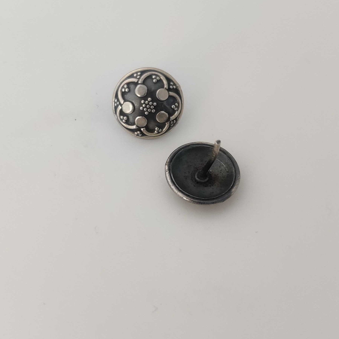 Silver 5 Dot Oxidised Stud
