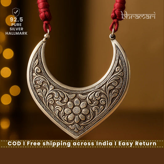 Chitai Dori Moon Pendant