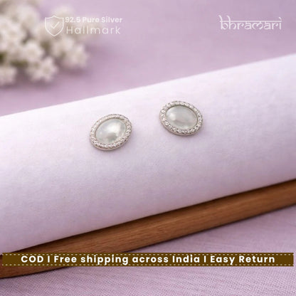 Silver mother-of-pearl Circle Stud