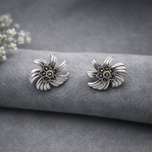 Silver SwissMarka Flower Stud