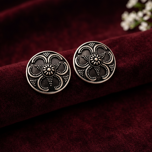 Silver Lucky Clover Disc Stud