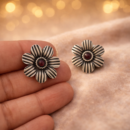 Silver 7 Petal Stripe Flower Stud